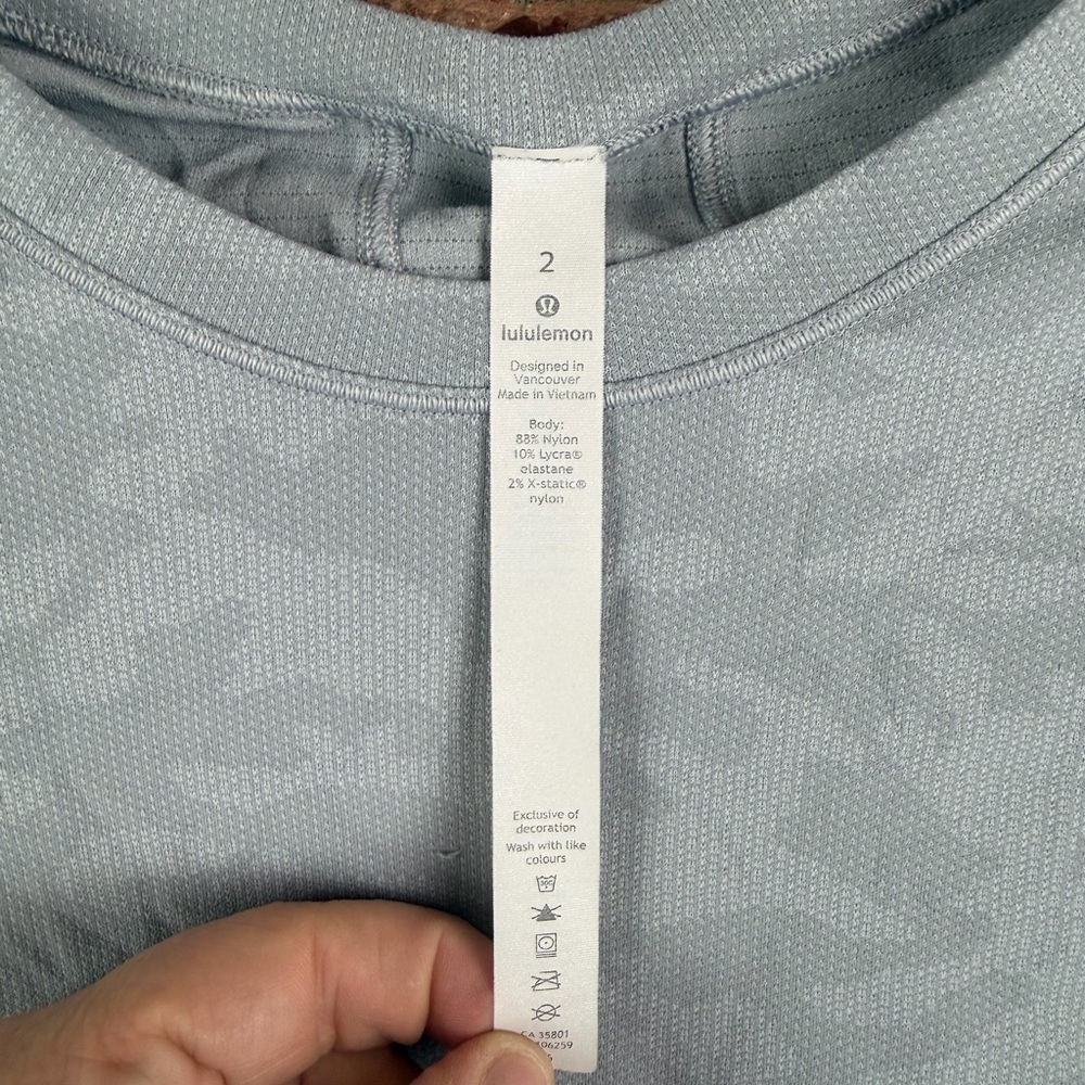 Lululemon Long Distance Short Sleeve InCognito Camo Top Women’s 2 Small - Picture 2 of 3